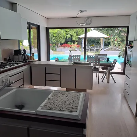 Alloggio in famiglia Privées Dans Maison Avec Piscine