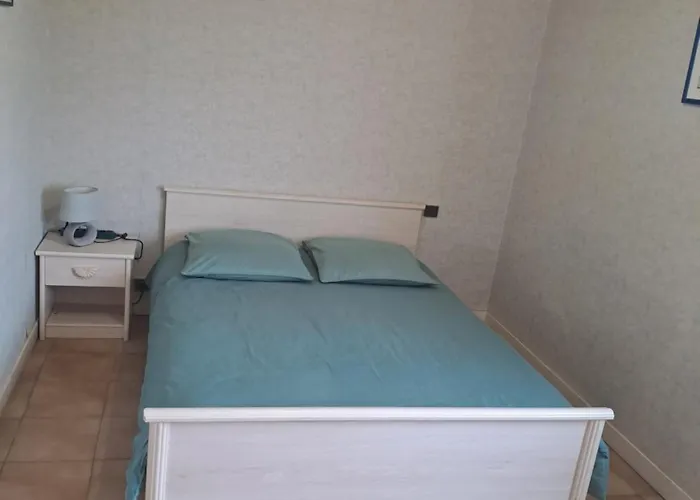 Alloggio in famiglia Privées Dans Maison Avec Piscine